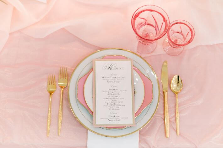 blush-gold-wedding-table-setting